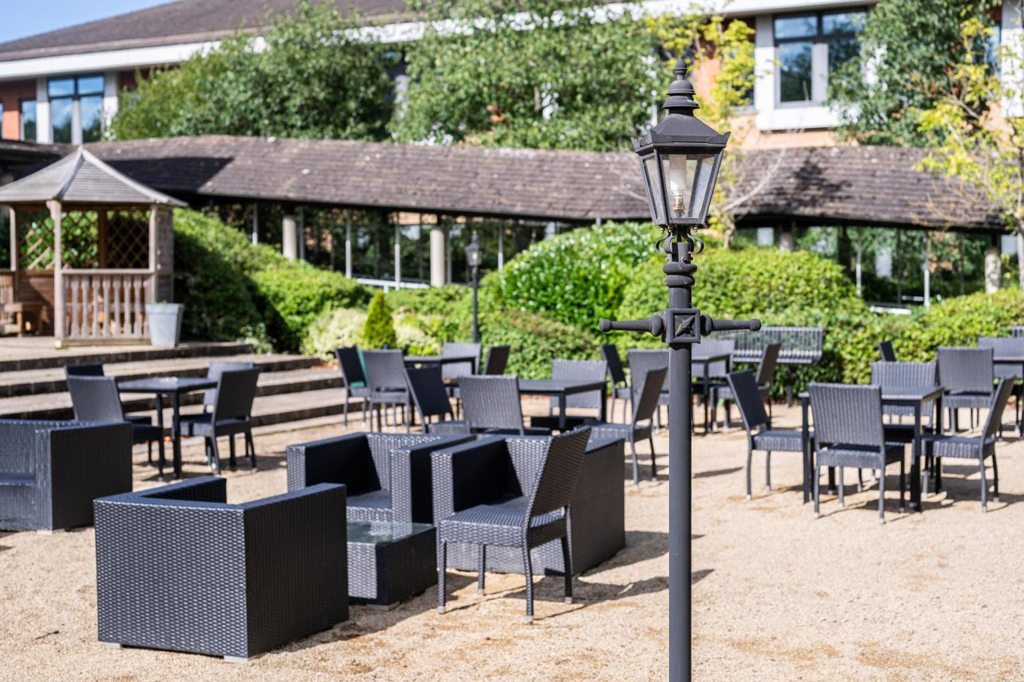 Kents Hill Park Training & Conference Centre Milton Keynes Exterior foto